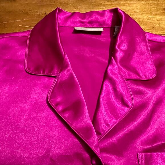Valerie Stevens 2-Piece Pajama Set Womens Sz M Plum Color Soft Silky 00.1=A0037 - Picture 1 of 15
